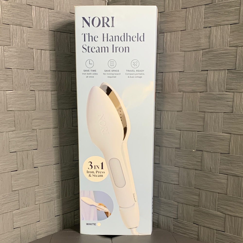 NOR Handheld Steam Iron - Sleek White Design